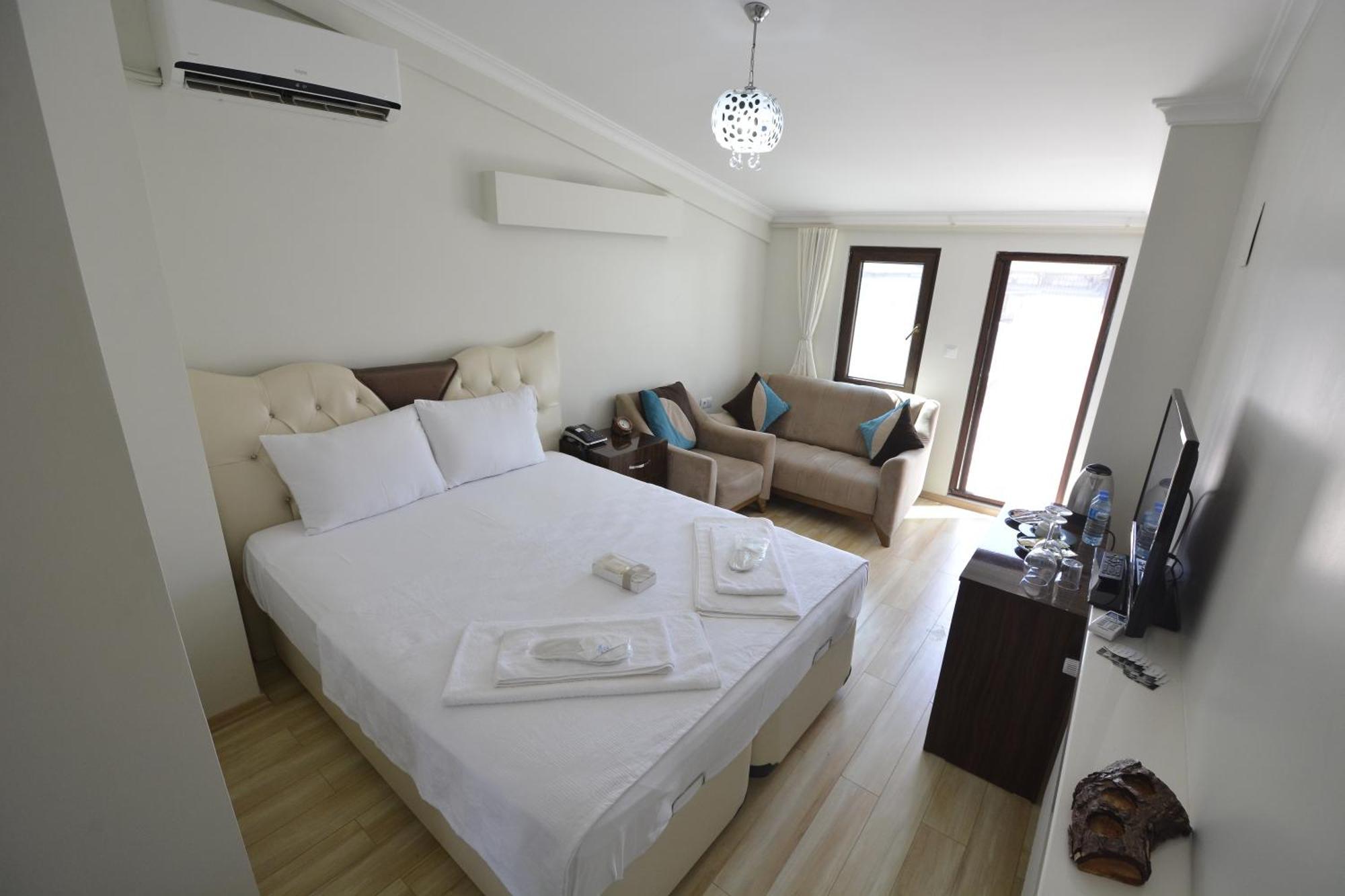 Mavi Deniz Butik Otel Burgaz Екстериор снимка